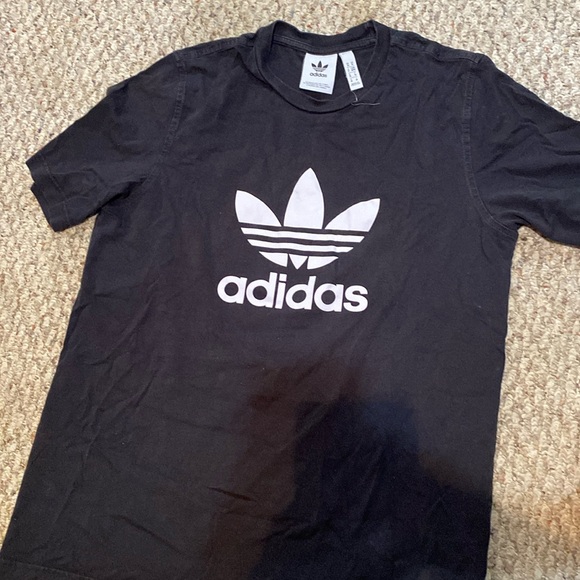 Adidas Basic Iconic Shirt - Picture 1 of 3